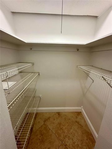 8101 SW 72nd Ave 312W, Miami, FL 33143