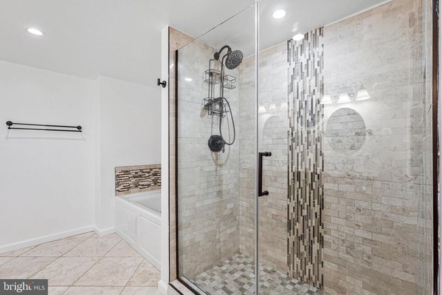 8115 KING ARTHURS CT, Manassas, VA 20112