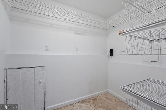 8115 KING ARTHURS CT, Manassas, VA 20112