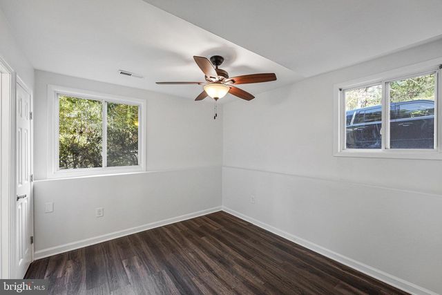 8115 KING ARTHURS CT, Manassas, VA 20112