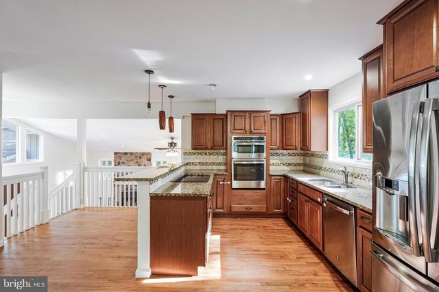 8115 KING ARTHURS CT, Manassas, VA 20112