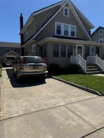 35 S Franklin Avenue, Valley Stream, NY 11580