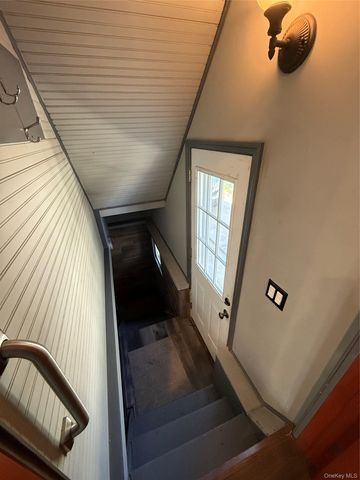 35 S Franklin Avenue, Valley Stream, NY 11580