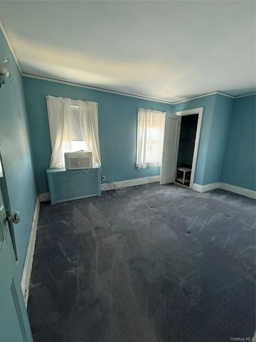 35 S Franklin Avenue, Valley Stream, NY 11580