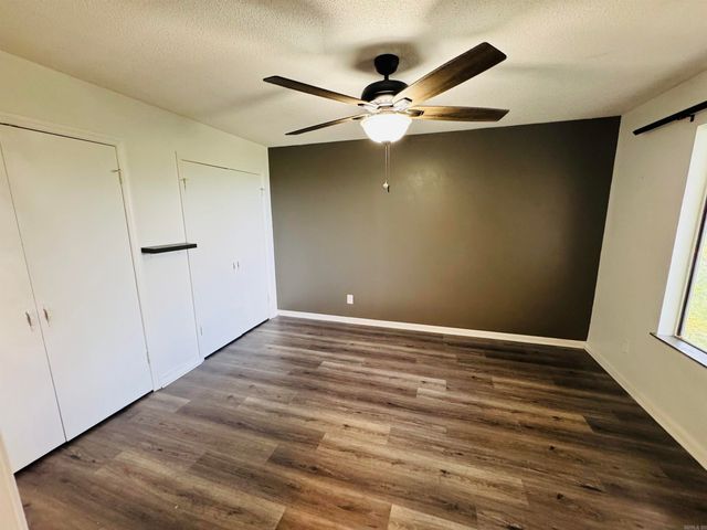 1105 N Oaks Lane, North Little Rock, AR 72118