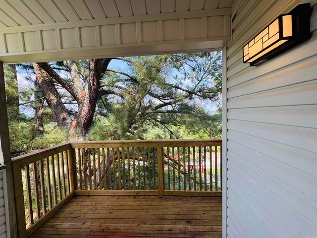 1105 N Oaks Lane, North Little Rock, AR 72118