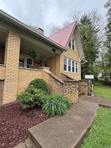 110 W Elnora Street, Odon, IN 47562