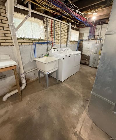 110 W Elnora Street, Odon, IN 47562