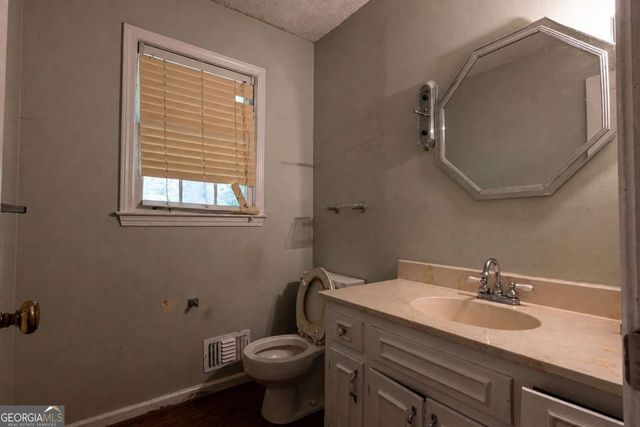 3240 Birchfield Trace, Marietta, GA 30068