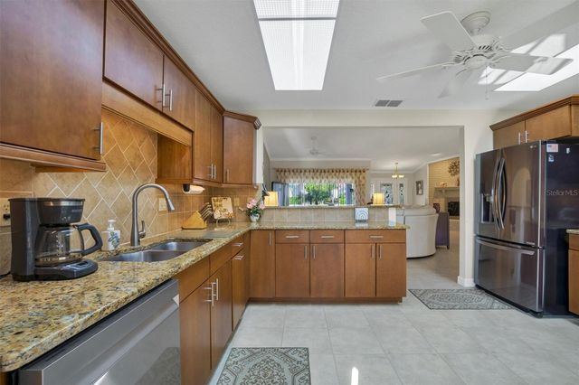 517 CLUBHOUSE DRIVE, Lake Wales, FL 33898