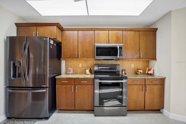 517 CLUBHOUSE DRIVE, Lake Wales, FL 33898