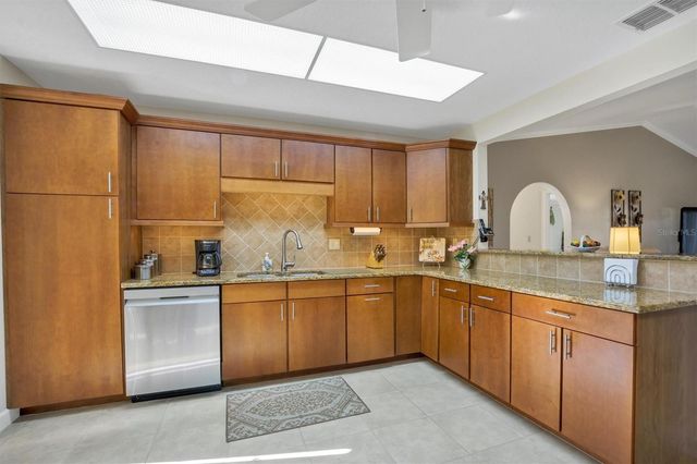 517 CLUBHOUSE DRIVE, Lake Wales, FL 33898