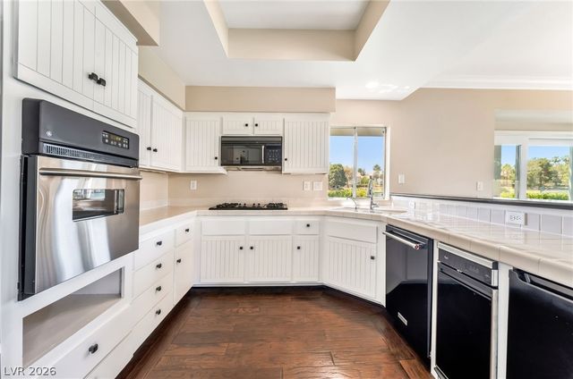 7912 Abalone Cove Drive, Las Vegas, NV 89128