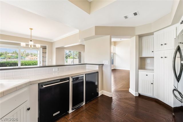 7912 Abalone Cove Drive, Las Vegas, NV 89128