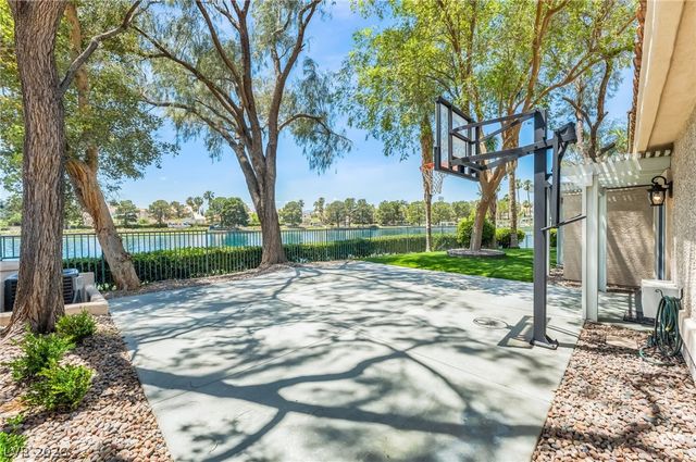 7912 Abalone Cove Drive, Las Vegas, NV 89128