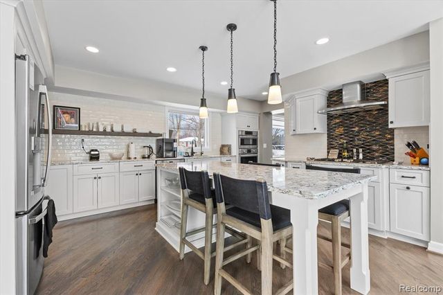 3301 Mann Road, Clarkston, MI 48346