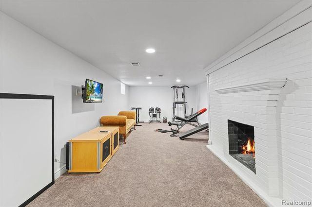 3301 Mann Road, Clarkston, MI 48346