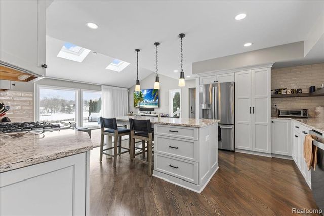 3301 Mann Road, Clarkston, MI 48346