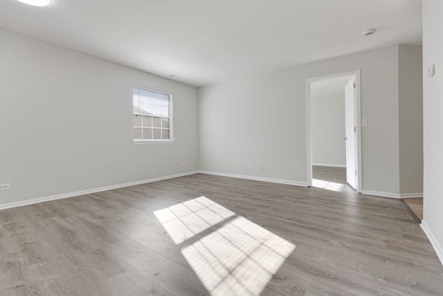 63 N Victoria Lane A, Streamwood, IL 60107