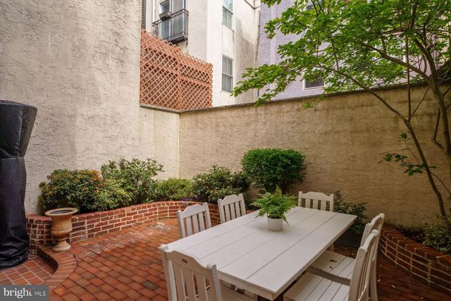 329-33 PEMBERTON ST, Philadelphia, PA 19147
