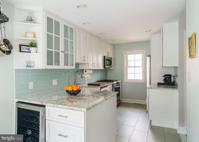 329-33 PEMBERTON ST, Philadelphia, PA 19147