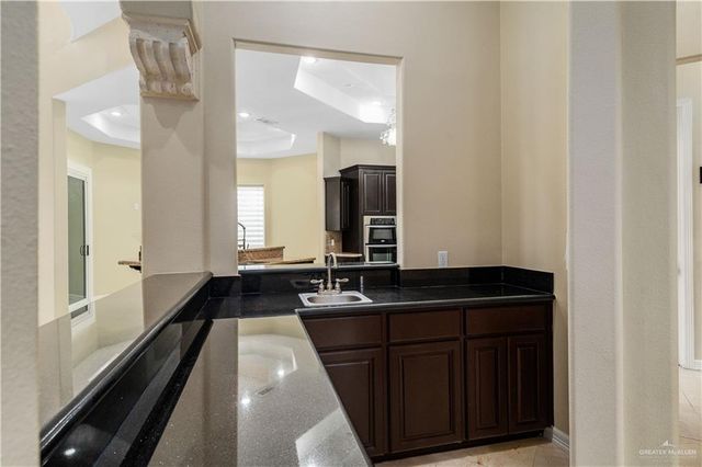 2806 Woods Drive South, Edinburg, TX 78542