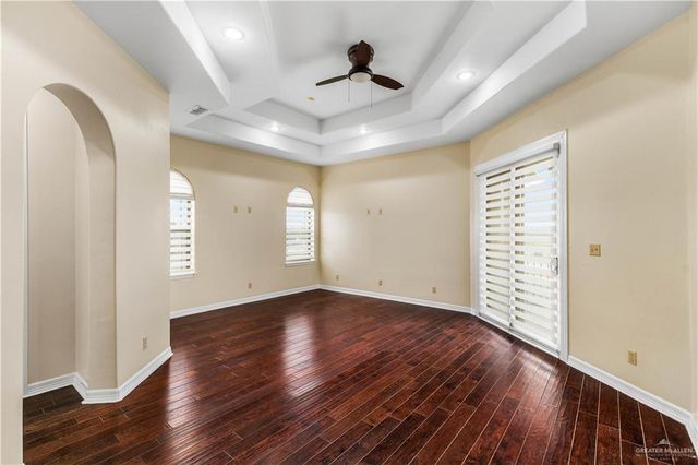 2806 Woods Drive South, Edinburg, TX 78542