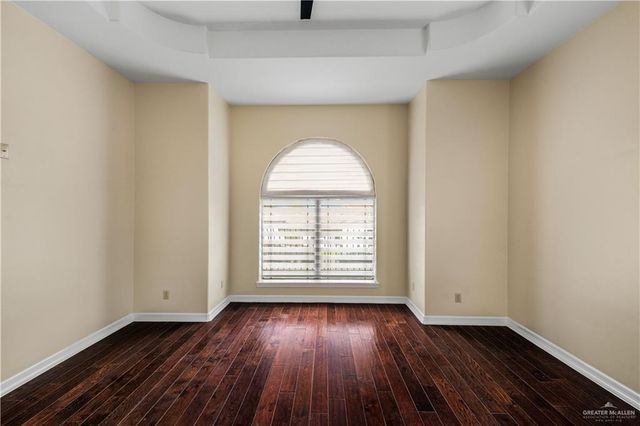 2806 Woods Drive South, Edinburg, TX 78542