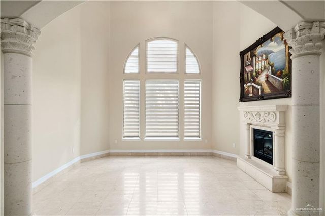 2806 Woods Drive South, Edinburg, TX 78542