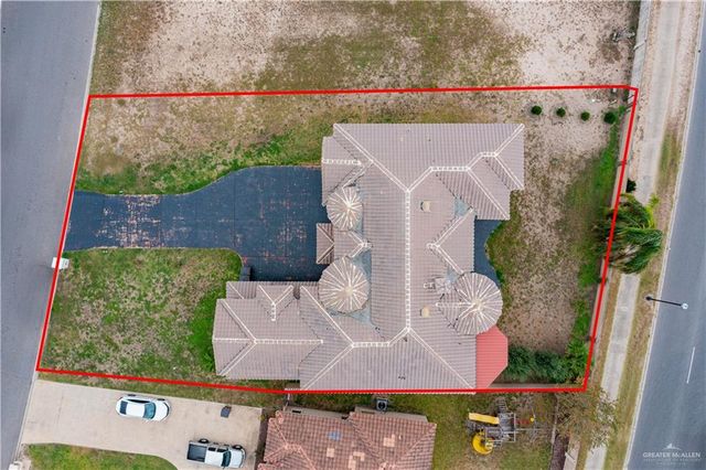 2806 Woods Drive South, Edinburg, TX 78542