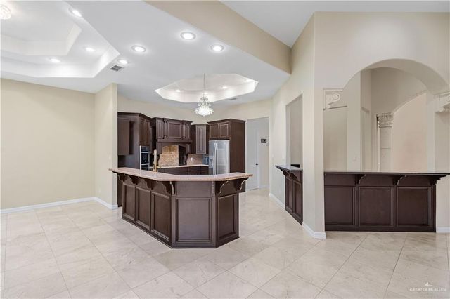 2806 Woods Drive South, Edinburg, TX 78542