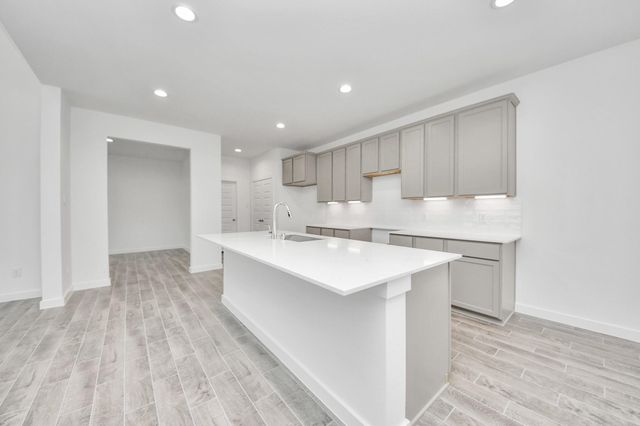 1021 Golden Glow Path, Magnolia, TX 77355