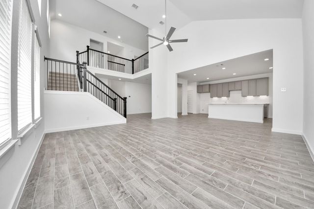 1021 Golden Glow Path, Magnolia, TX 77355