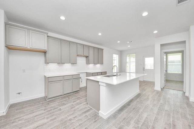1021 Golden Glow Path, Magnolia, TX 77355