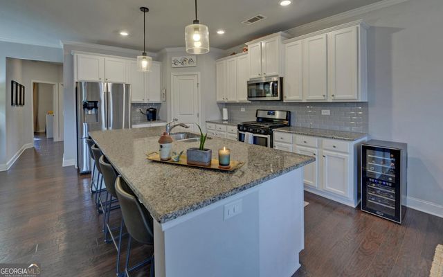 4323 Clubside Drive, Gainesville, GA 30504