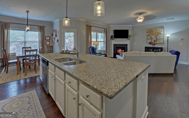 4323 Clubside Drive, Gainesville, GA 30504