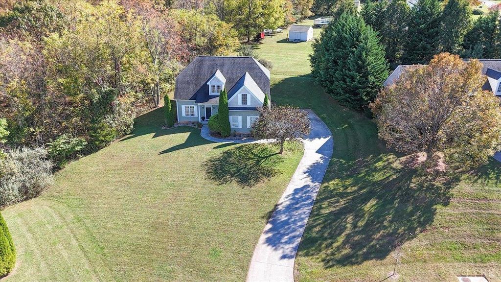 219 Duncraig Drive, Lynchburg, VA 24502