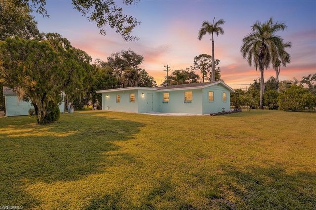 21 E Mariana AVE, North Fort Myers, FL 33917