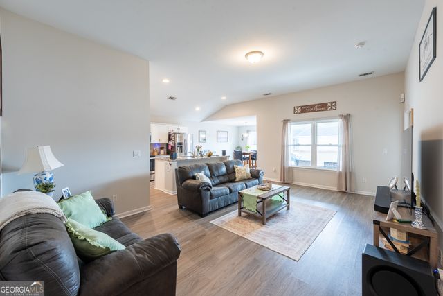 10009 Woodland Cove, Brunswick, GA 31525