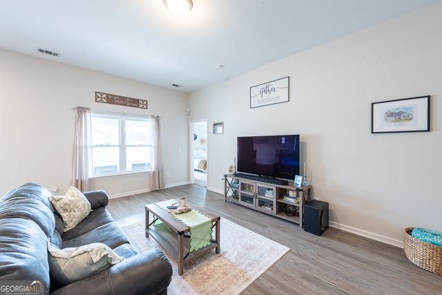 10009 Woodland Cove, Brunswick, GA 31525