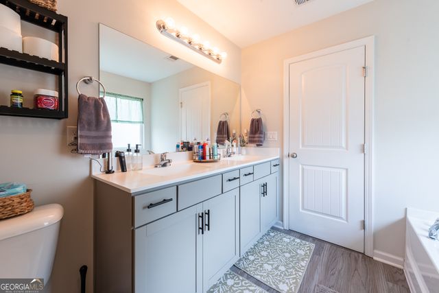 10009 Woodland Cove, Brunswick, GA 31525