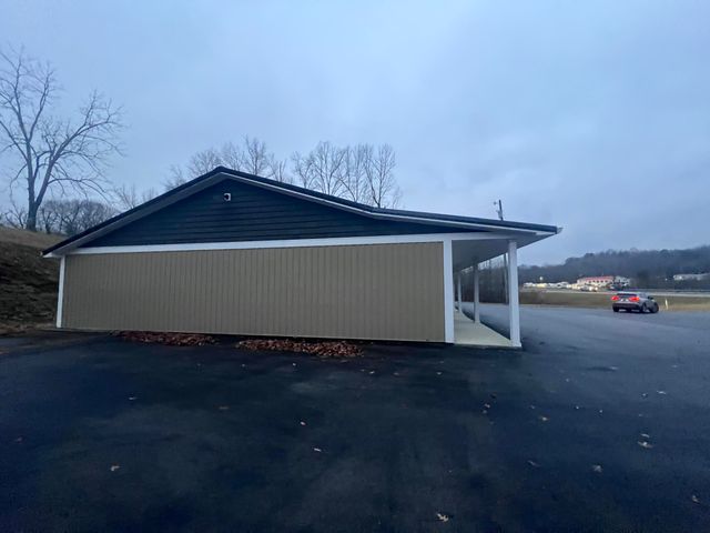 14 Walnut Lane, Gray, KY 40734