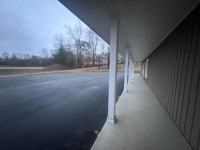 14 Walnut Lane, Gray, KY 40734