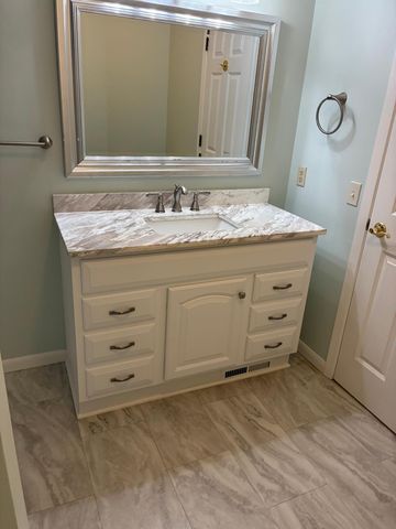 8935 Pine Bluff Court, Eden Prairie, MN 55347