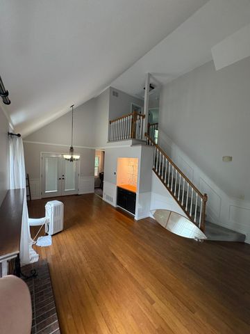 8935 Pine Bluff Court, Eden Prairie, MN 55347
