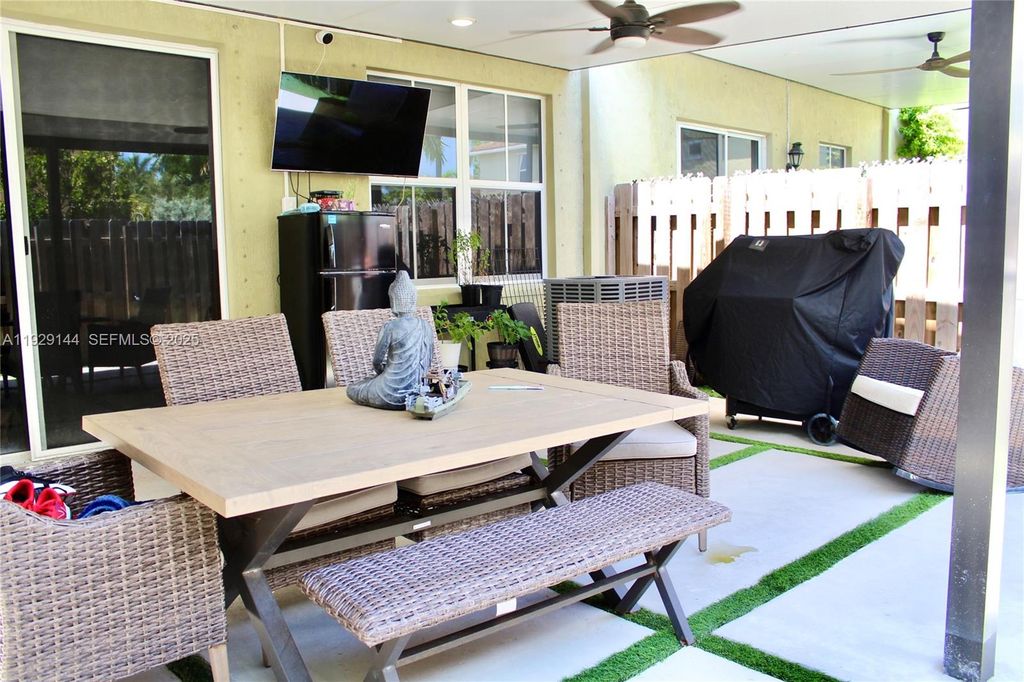 1463 SE 24 ter, Homestead, FL 33035