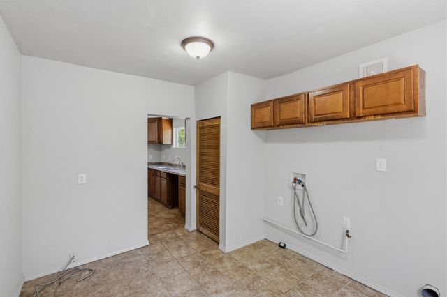 20 Entrada Martinez, Corrales, NM 87048