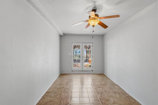 20 Entrada Martinez, Corrales, NM 87048