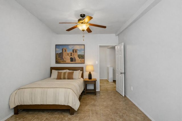 20 Entrada Martinez, Corrales, NM 87048
