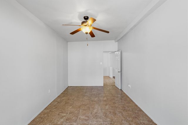 20 Entrada Martinez, Corrales, NM 87048
